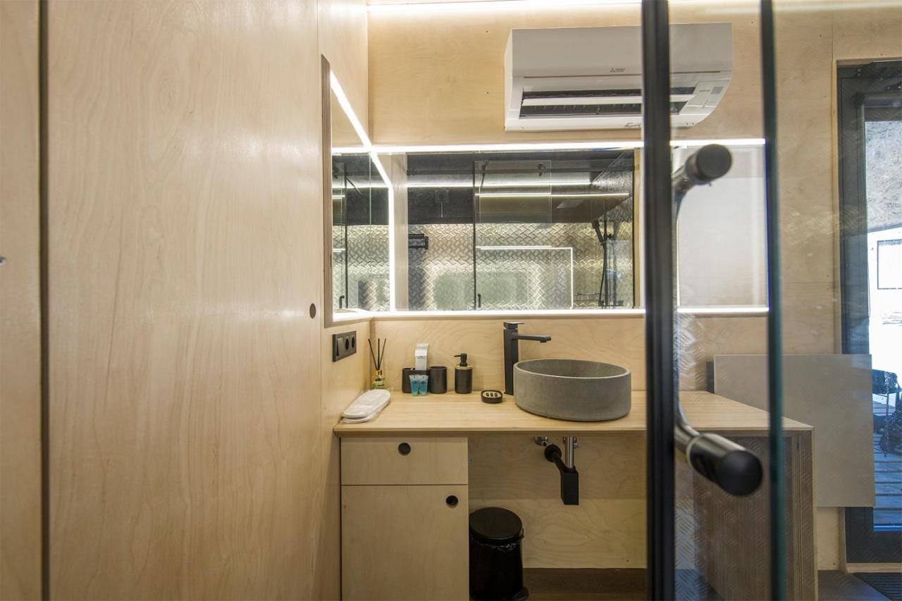Roombox Likani بورجومي المظهر الخارجي الصورة